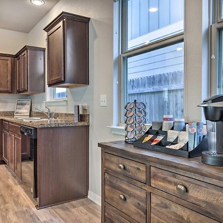 Buda Home With Smart Tv About 19 Mi To Downtown Austin מראה חיצוני תמונה