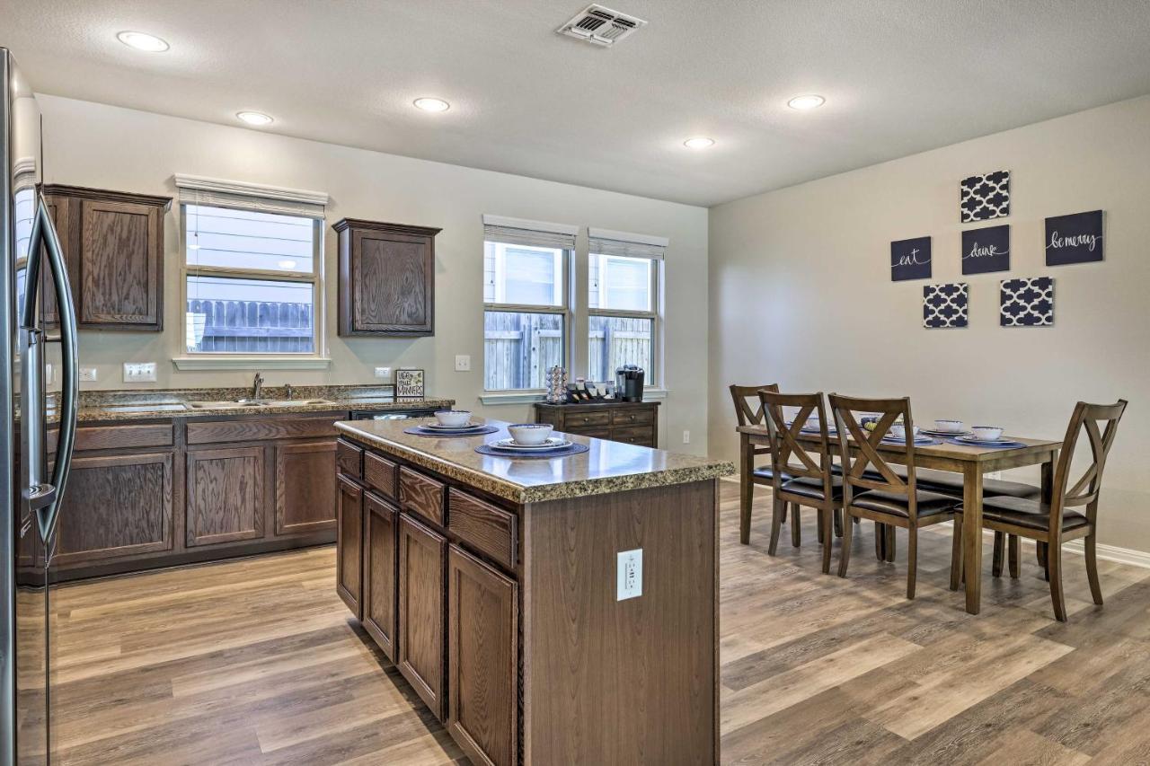 Buda Home With Smart Tv About 19 Mi To Downtown Austin מראה חיצוני תמונה