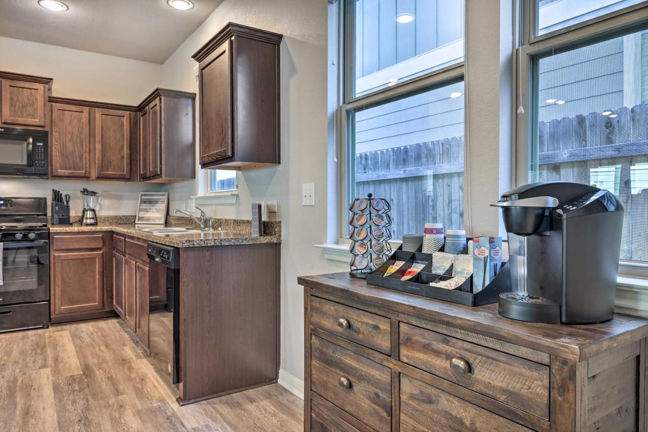 Buda Home With Smart Tv About 19 Mi To Downtown Austin מראה חיצוני תמונה