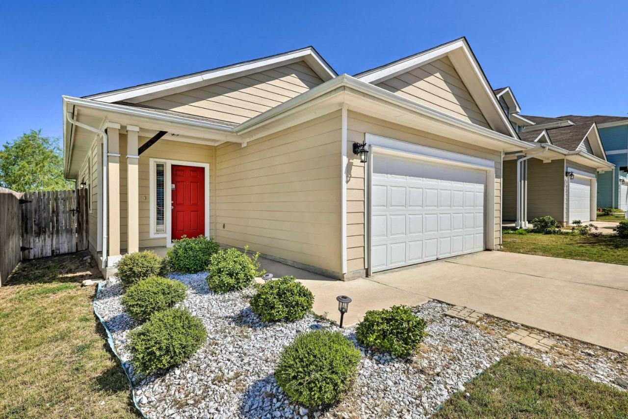 Buda Home With Smart Tv About 19 Mi To Downtown Austin מראה חיצוני תמונה