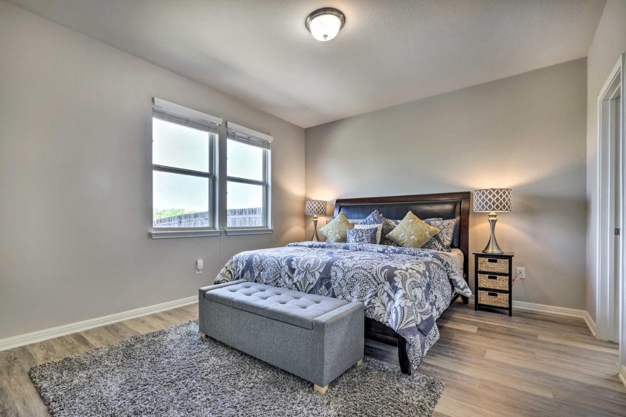 Buda Home With Smart Tv About 19 Mi To Downtown Austin מראה חיצוני תמונה