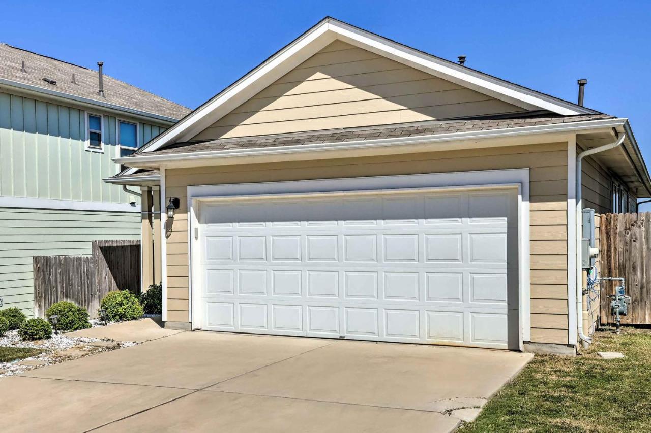 Buda Home With Smart Tv About 19 Mi To Downtown Austin מראה חיצוני תמונה